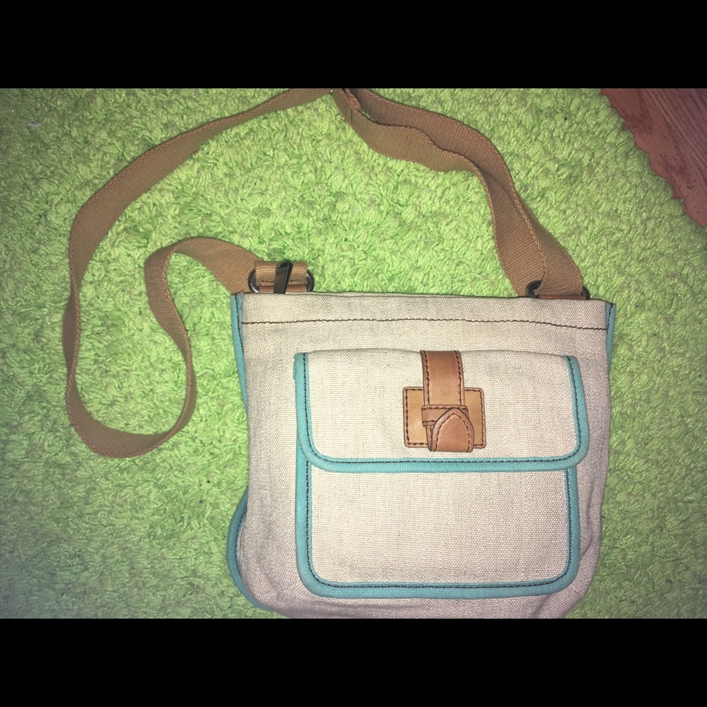 Clearance 🛍 Fossil cloth crossbody.